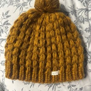 Neff Chunky Knit Pom Beanie in Mustard Gold
